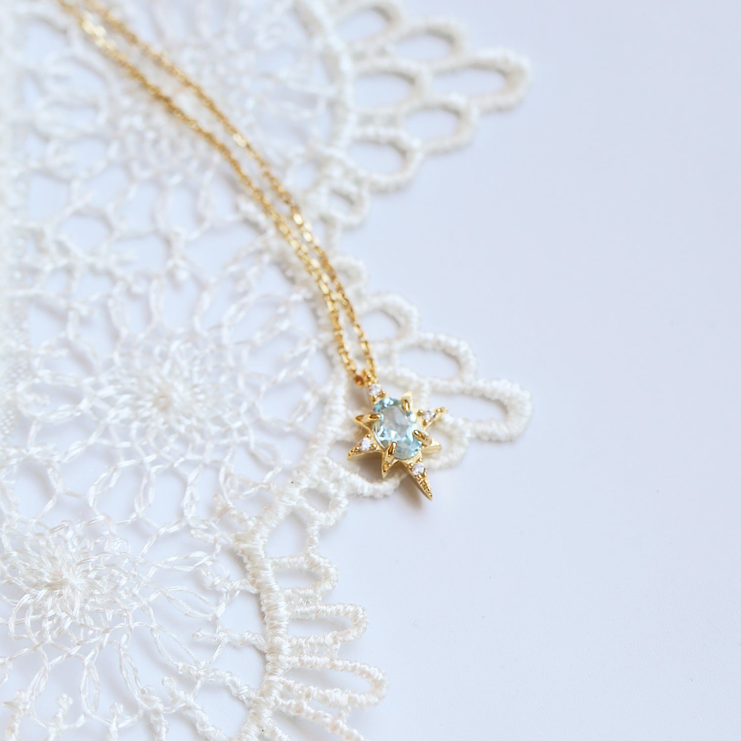 Japanese light luxury jewelry 18k gold necklace